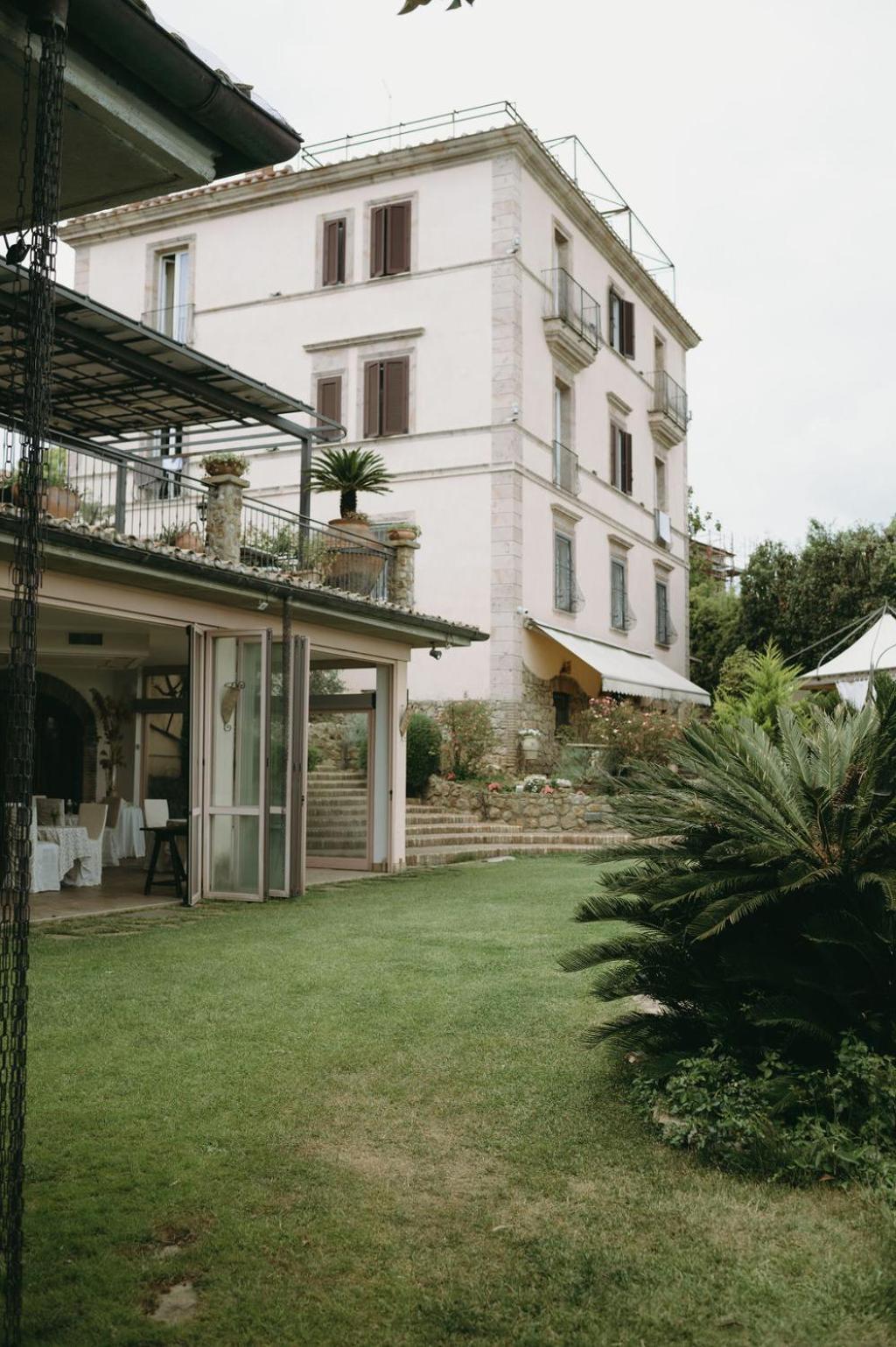 Villa Clodia Relais Manziana Экстерьер фото